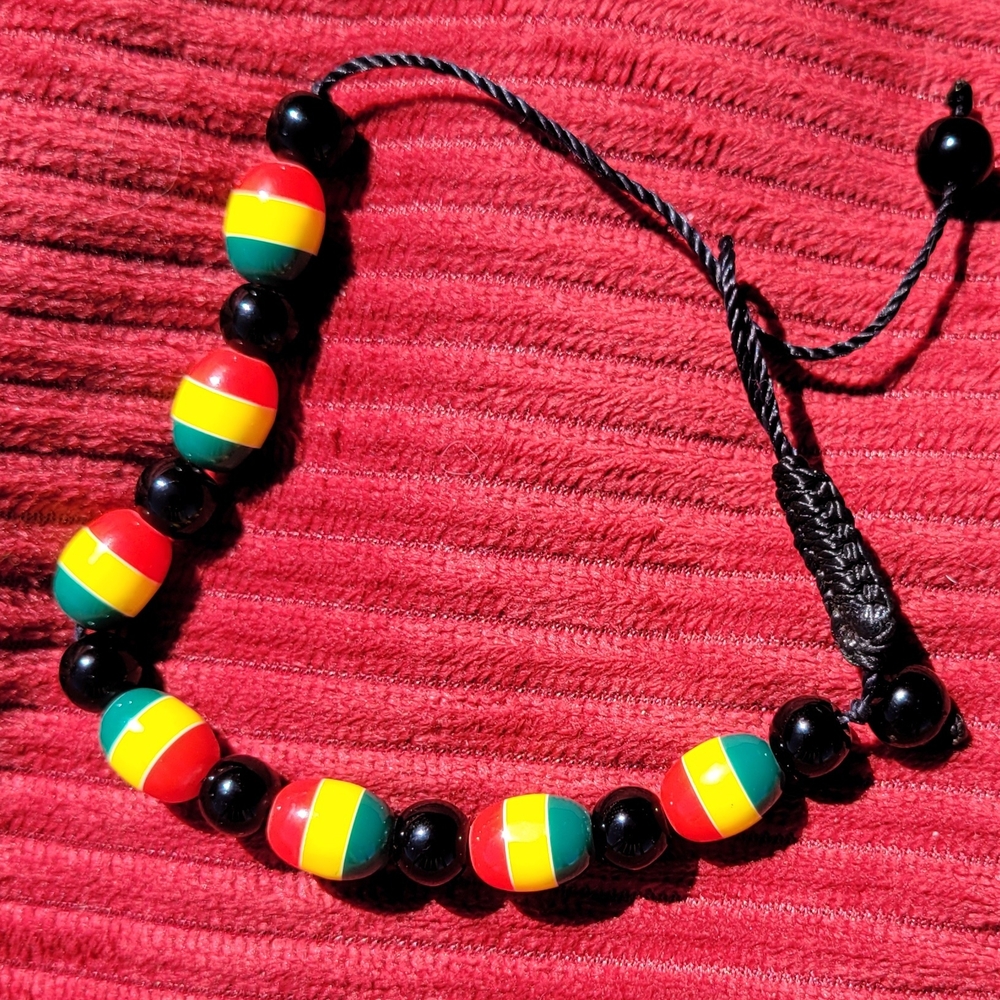 Vintage 80s Rastafarian resin beaded adjustable bracelet